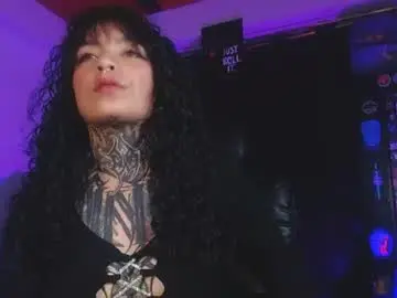 Chaturbate Adult Webcam of ema_ploxx