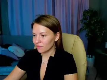 Chaturbate Adult Webcam of kira_miragee