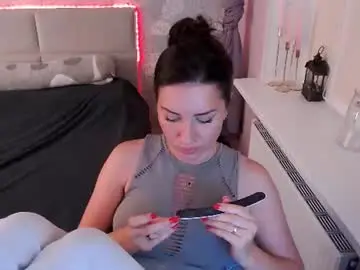 Chaturbate Live Sex Cam of heaven_chloe