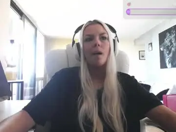 Chaturbate Live Sex of tinykylie