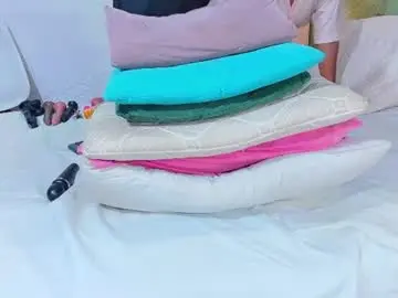 Chaturbate Best live sex cam show of curvyebonyy_