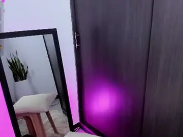Chaturbate Nude Webcam of _emily_brontez