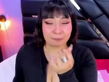 Chaturbate Live Sex Cam of emma_monserratt