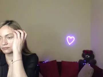 Chaturbate Free Live Porn of mikkey_mouse8