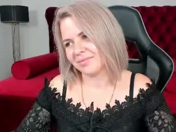 Chaturbate Adult Webcam of adeleravelle