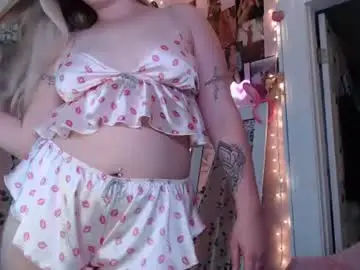 Chaturbate Live Sex Cam of marigoldrue
