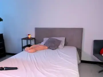 Chaturbate Watch Live Sex Cams of bronzetease