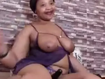 Chaturbate Live Porn of roxyluvx