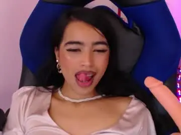 Chaturbate Live Sex Cam of miaa_ferrari1
