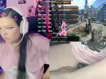 Chaturbate Free Porn Cam of crystal_velvet01
