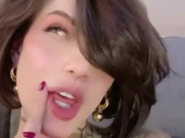 Chaturbate Live Sex Cam of hannah_borbon_