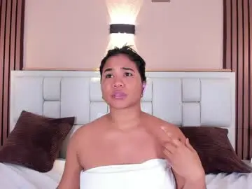Chaturbate Live Sex Cam of kathymirrow