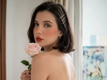 Imlive Live Sex Cam of ElizaKorss