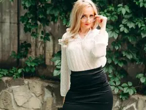 Myfreecams Private Sex Chat of White_flwer