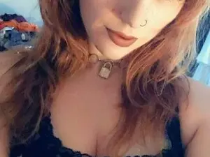 Myfreecams Sex Cam of Sugahfreeee