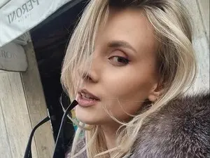 Myfreecams Free Porn Cam of MishelleBrizo