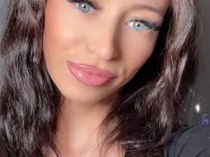 Myfreecams Sex Chat of AlmaBell