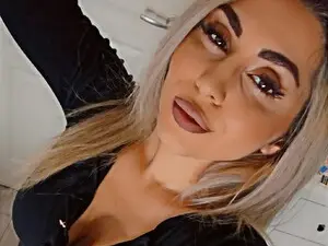 Myfreecams Free Live Porn of TorriHayes