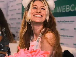 Myfreecams Sex Cam of SweetMango
