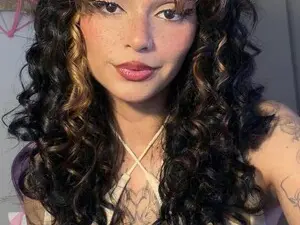 Myfreecams Adult Webcam of abrilramirez