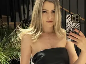 Myfreecams Live Sex of HappyEndings_