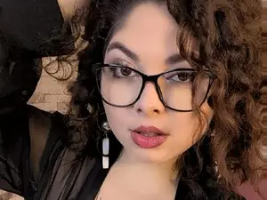 Myfreecams Live Sex Cam of KairaFantasy