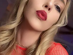 Myfreecams Nude Webcam of NaturallyReal