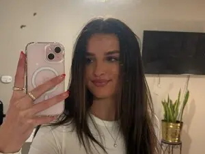 Myfreecams Sex Cam of Sophiebaby1