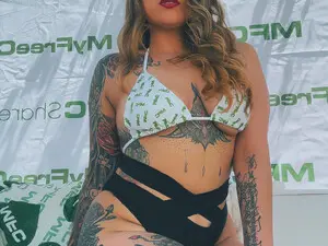 Myfreecams Live Sex Cam of AriFoxGirl
