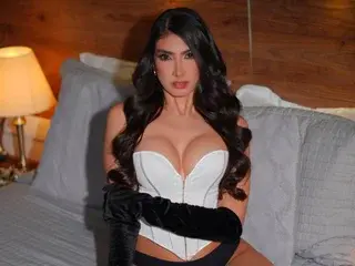 Streamate Nude Webcam of AlanaGrecco