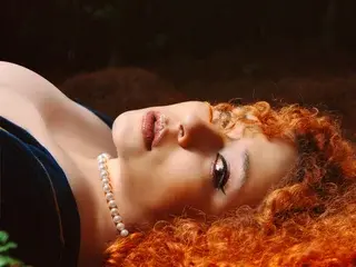Streamate Watch Live Sex Cams of IsadiaRousso