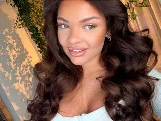 Streamate Live Sex Cam of TheMaddisonShow
