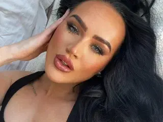 Streamate Sex Cam of Lola_Valentina