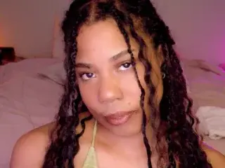 Streamate Live Sex Cam of RaeWerks