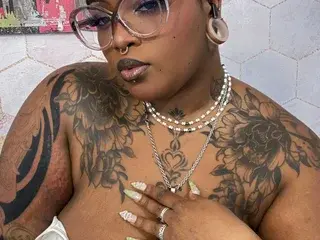 Streamate Adult Video Chat of LaylaCumninngss