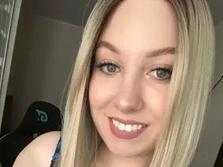 Streamate Watch Live Sex Cams of Luna_Gaze