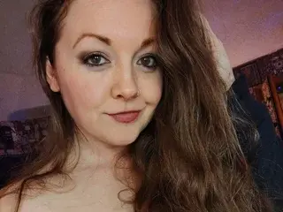 Streamate Live Sex Cam of SilaSwitch