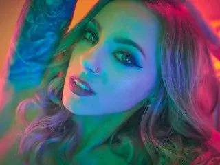 Streamate Watch Live Sex Cams of AstridLuxe