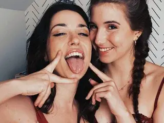 Streamate Sex Cam of OdetteParker