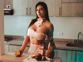 Streamate Free Porn Cam of YelinaMontana