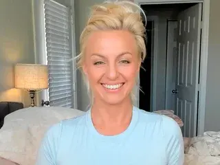 Streamate Private Sex Chat of HollyKennedy