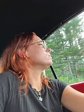 Stripchat Free Porn Cam of SpaceCowWhore