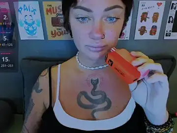 Stripchat Free Porn Cam of EllieOz