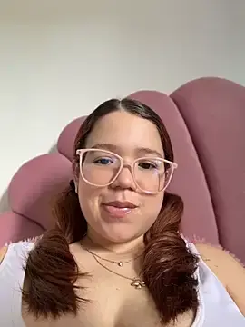 Stripchat Adult Webcam of Lucyklein2022