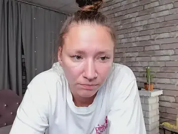 Stripchat Free Live Porn of SarahCoksss