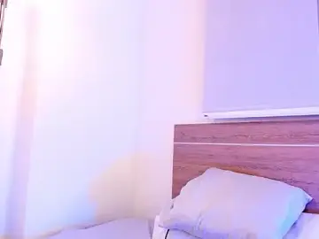 Stripchat Live Sex Cam of miaa_daniels