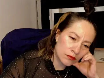 Stripchat Watch Live Sex Cams of CATRINA-83