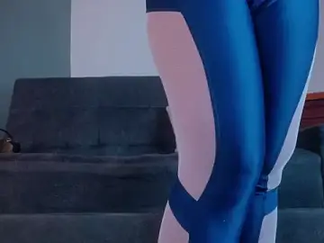 Stripchat Live Porn of RiriiBrunette__