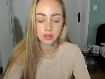 Stripchat Adult Webcam of sexyCoralie