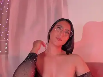 Stripchat Watch Live Sex Cams of DaraBeckett
